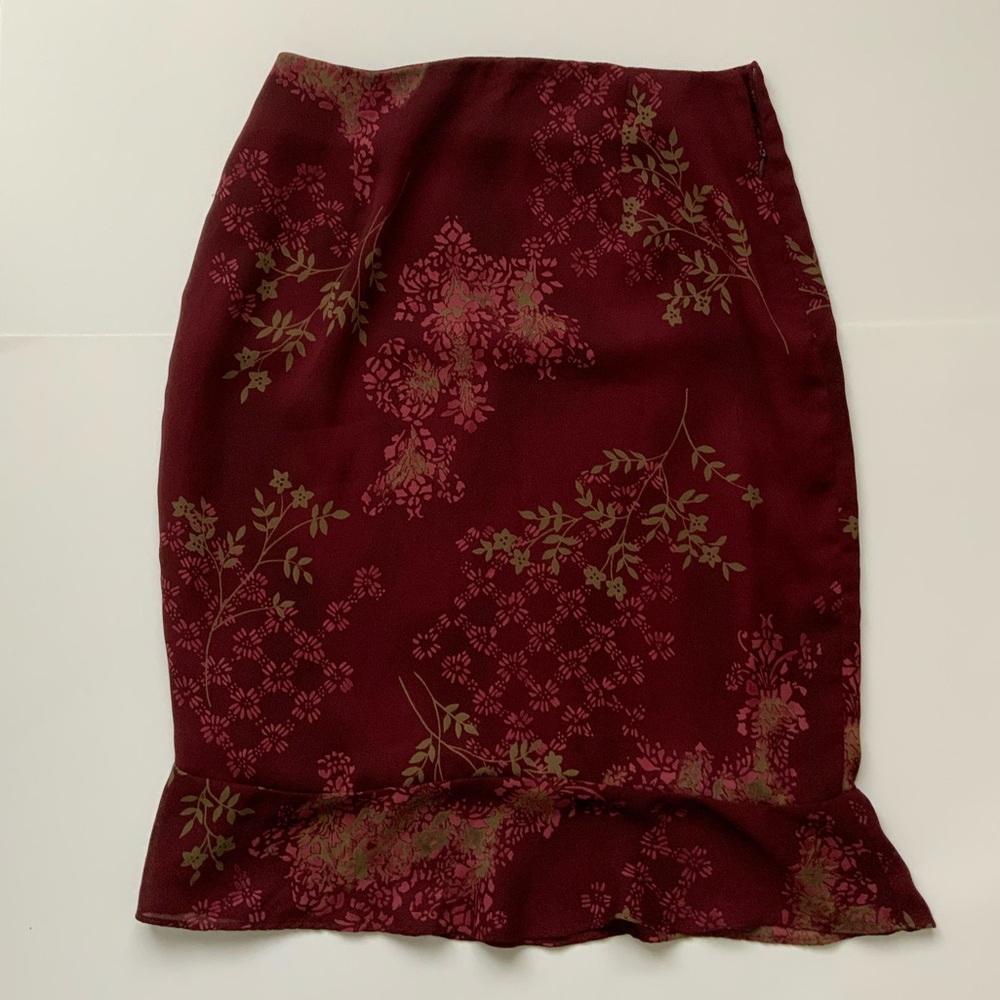 Jones Wear Burgundy Floral Pencil Skirt